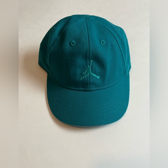 Baby Jordan Snapback / 6-12 - Picture 3 of 5